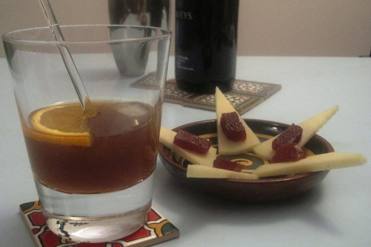 Cream-sour #sherrycocktial met manchego