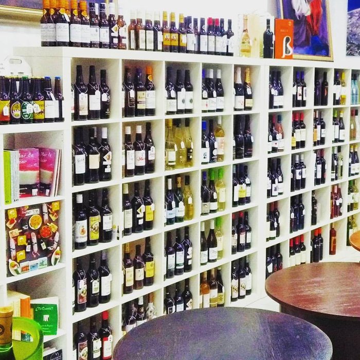 wines & delicatessen