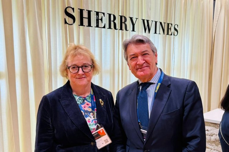 7005241e-8139-4b6f-a428-c863a264be01