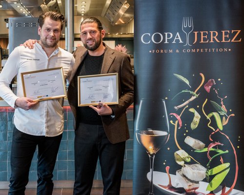 CEB77C5A-12C0-4BA2-9927-2D7E845818CA_1_105_c