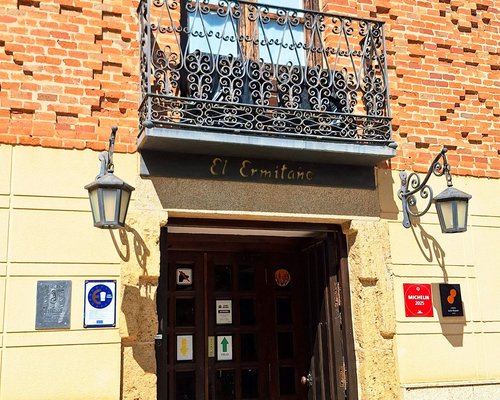 FACHADA ERMITAÑO 25 2 - Marcelino Calvo