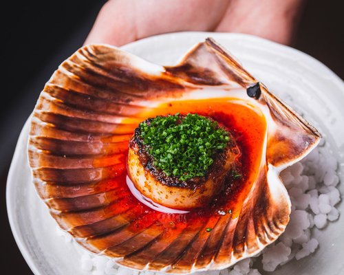 Scallops in asian sauce with Fino