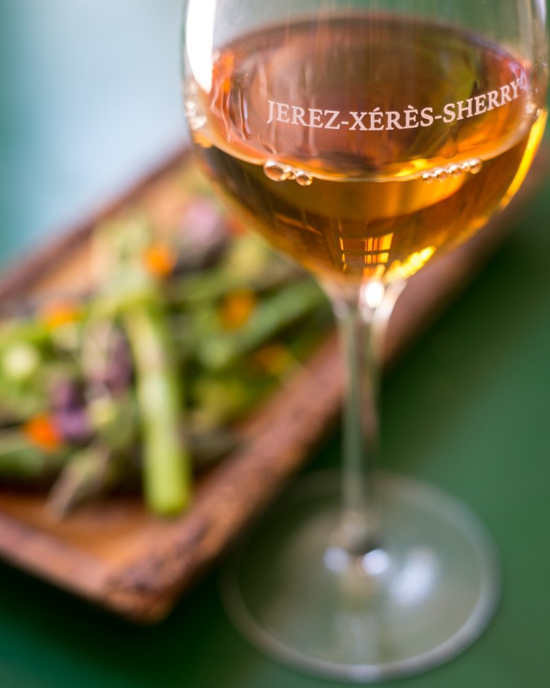amontillado_asparagaus_sherry_wines_photo_tim_clinch.jpg