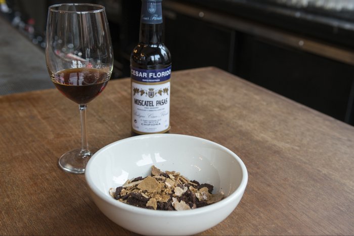 Lucuma, chocolate, coffee & Cesar Florido, Moscatel Pasas