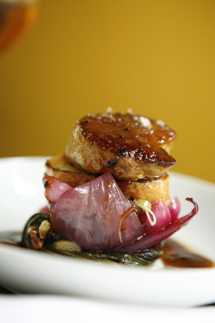 Foie Gras con Cinco Cebollas