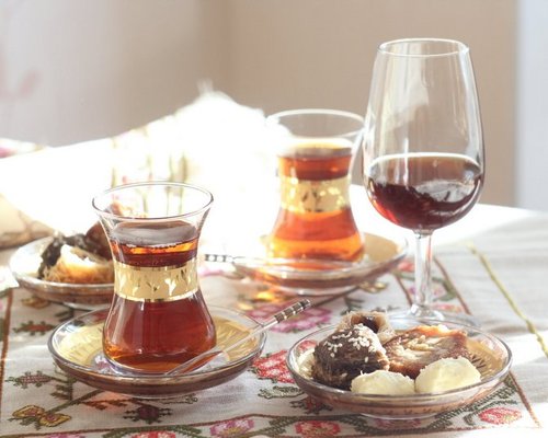 sherryandtea03.jpg