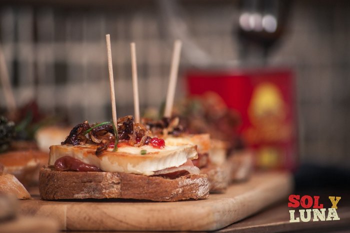 Sol Y Luna Tapas