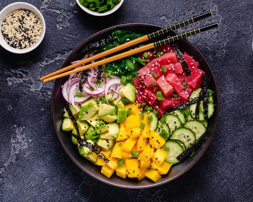 tuna poke bowl